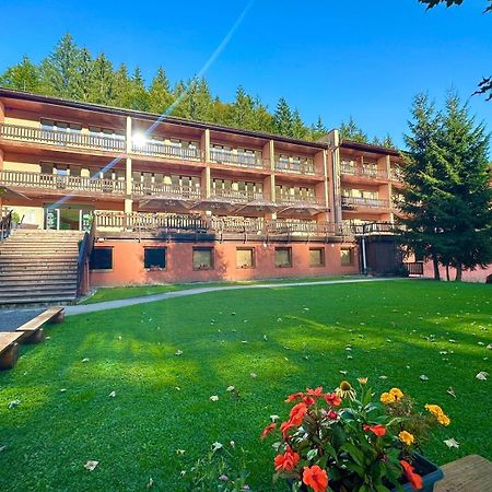 Papradno Horsky Hotel Podjavornik מראה חיצוני תמונה