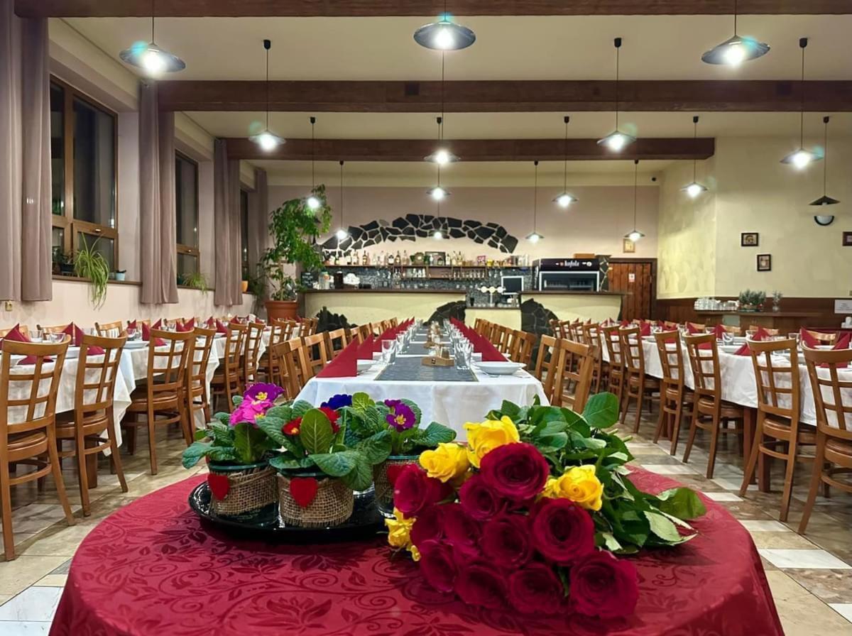 Papradno Horsky Hotel Podjavornik מראה חיצוני תמונה