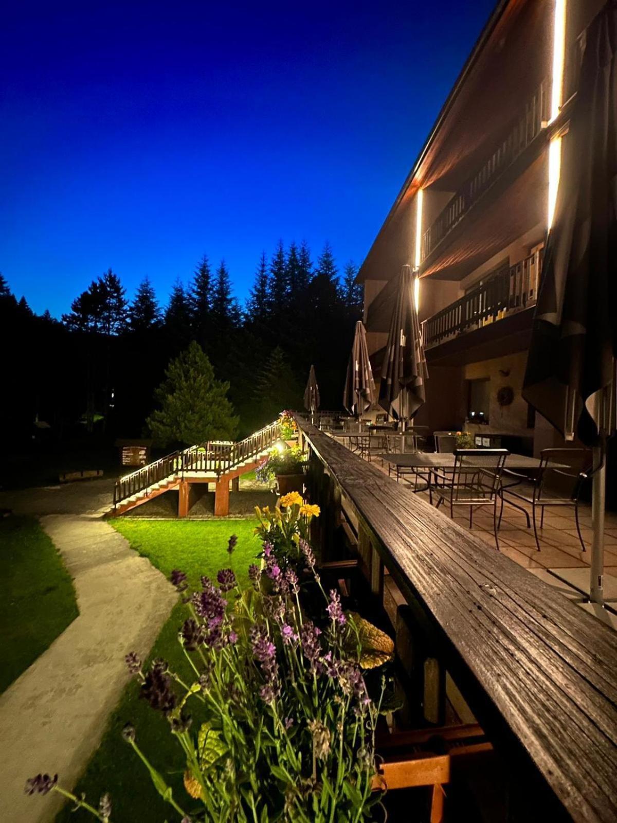 Papradno Horsky Hotel Podjavornik מראה חיצוני תמונה